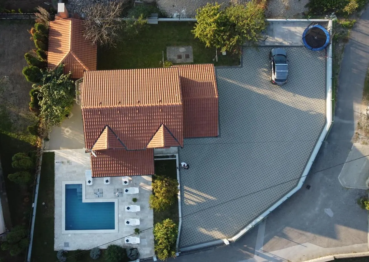 Villa Relax House Nizic Drazice